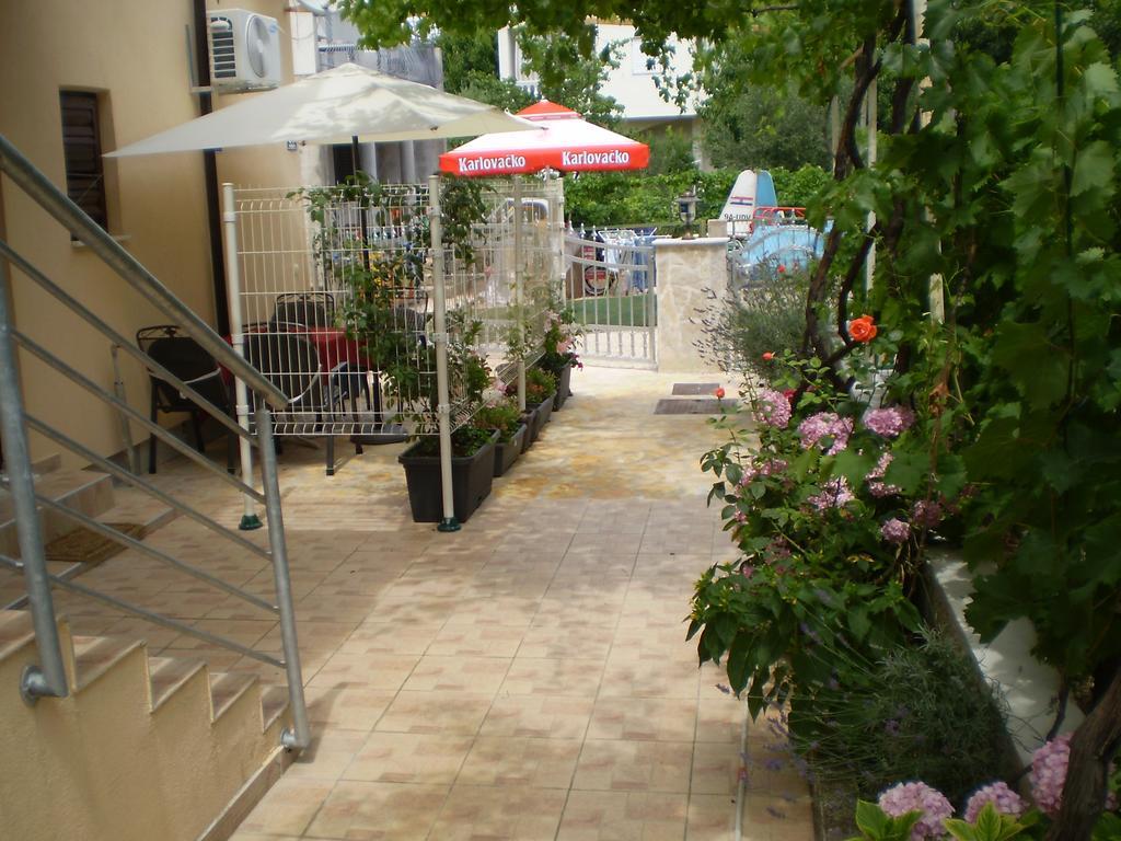 Apartments Tare, Free Parking Vodice Exteriér fotografie